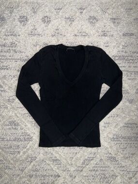 Brandy Melville Black V-Neck Long Sleeve Top